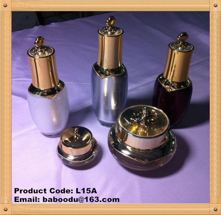 Bowling-ball shape acrylic lotion bottle