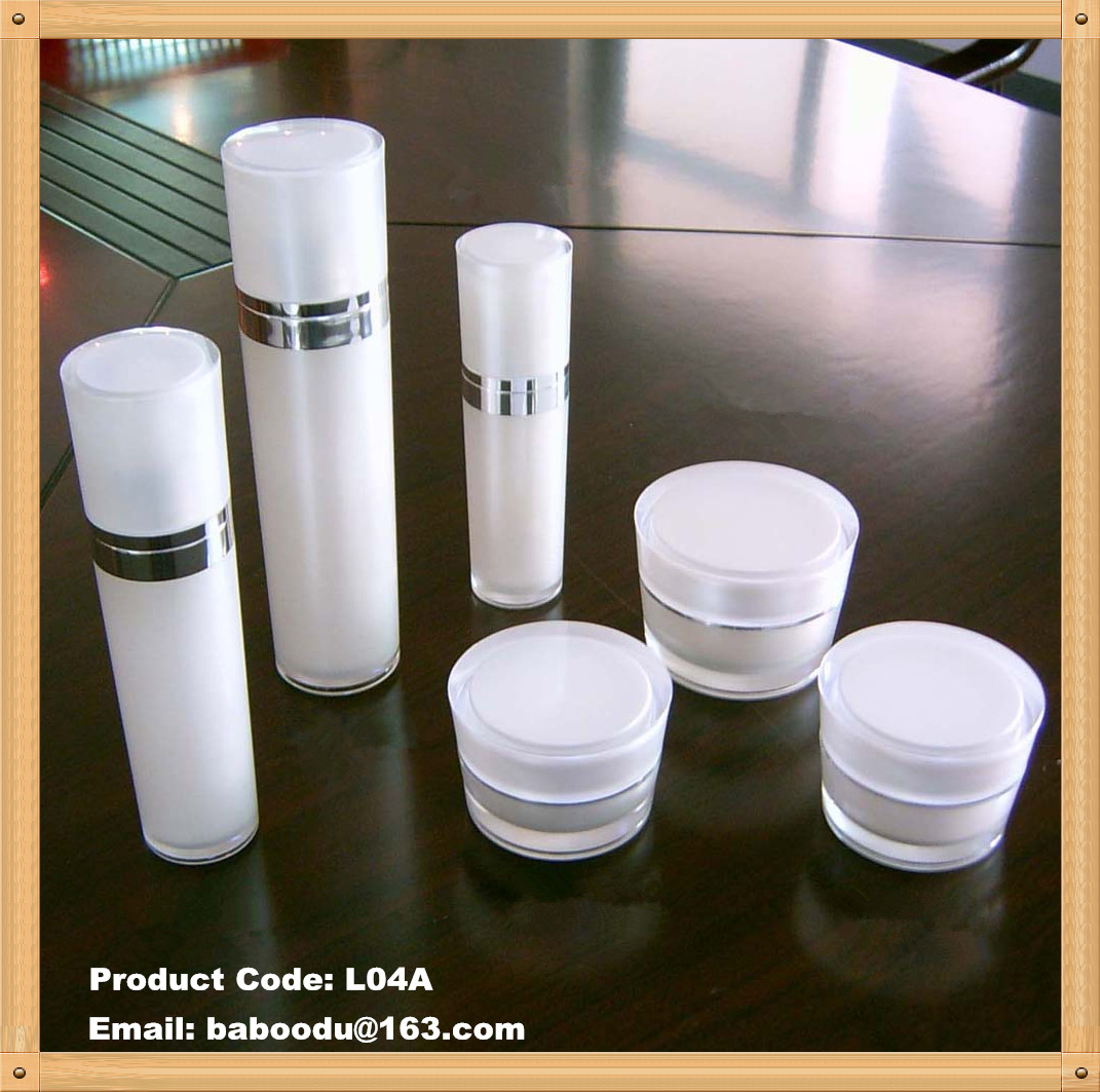 Pyramid shape acrylic lotion bottle